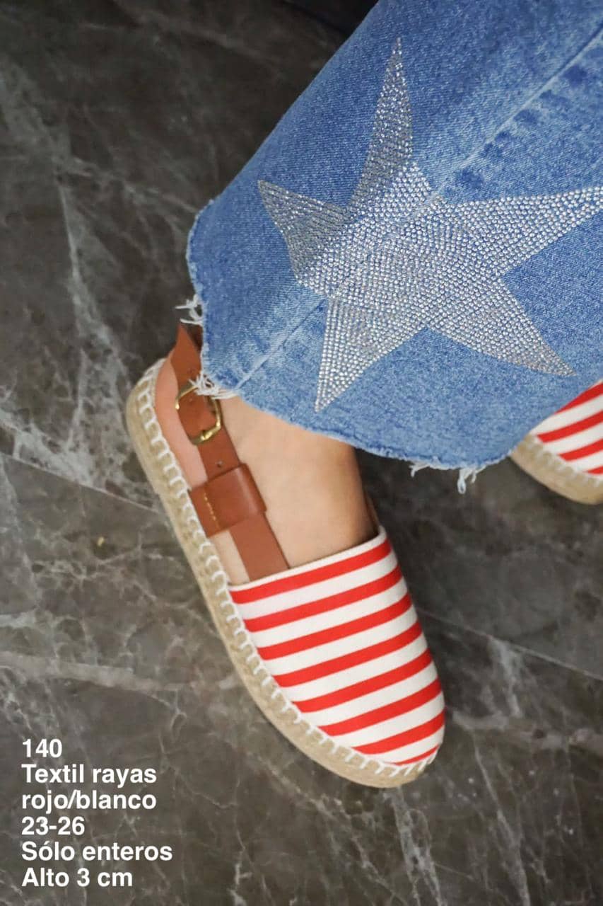 140 Textile Stripes Red