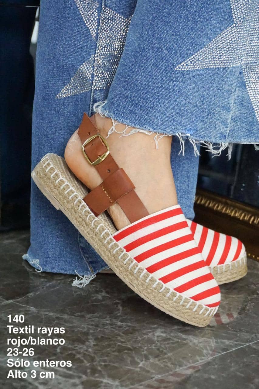 140 Textile Stripes Red